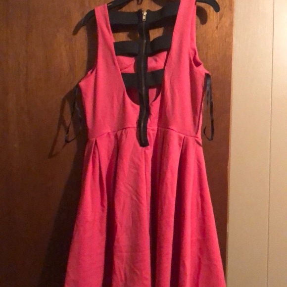 Skater dress - Picture 2 of 2